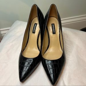 Nine West alligator pumps